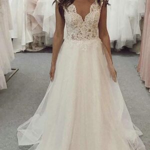 Beach Ivory Long A Line V Neck Tulle Lace Wedding Dress