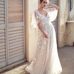 Boho Long A-line V Neck Lace Tulle Wedding Dresses with Sleeves