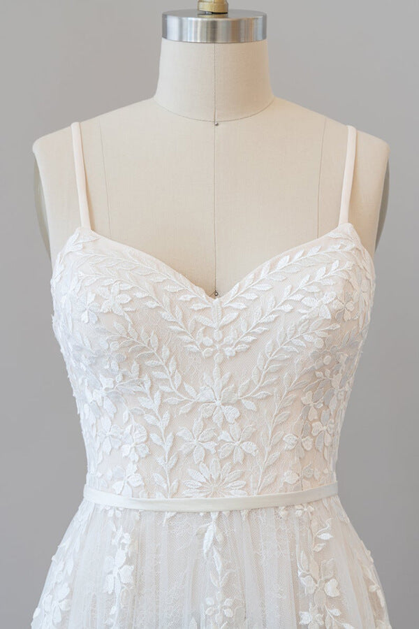 chic-long-a-line-sweetheart-spaghetti-strap-appliques-tulle-wedding-dress-showprettydress-6 Chic Long A-line Sweetheart Spaghetti Strap Appliques Tulle Wedding Dress - Image 6