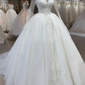 Elegant Long Ball Gown Sweetheart Tulle Wedding Dress with Sleeves