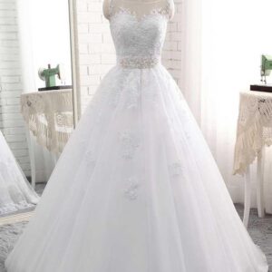 Elegant Long Ball Gown Tulle Lace-Up White Wedding Dresses