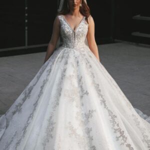 glamorous v neck sleeveless wedding dress ball gown lace bridal wear showprettydress