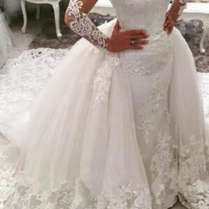 Gorgeous Ivory Long Mermaid V-Neck Appliques Lace Wedding Dress with Sleeves