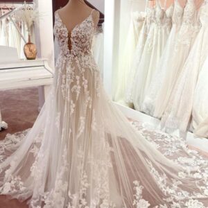 gorgeous spaghetti straps lace wedding dress tulle sleeveless bridal gowns showprettydress