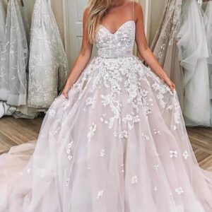 Long A-line Sweetheart Tulle Lace Applique Wedding Dress