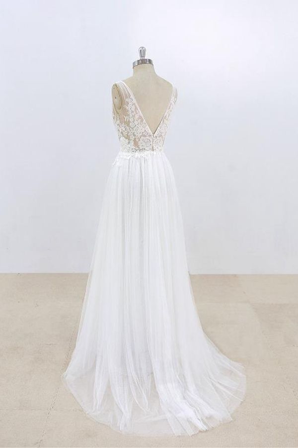 long-a-line-v-neck-lace-tulle-open-back-wedding-dress-showprettydress-4 Long A-line V-neck Lace Tulle Open Back Wedding Dress - Image 4