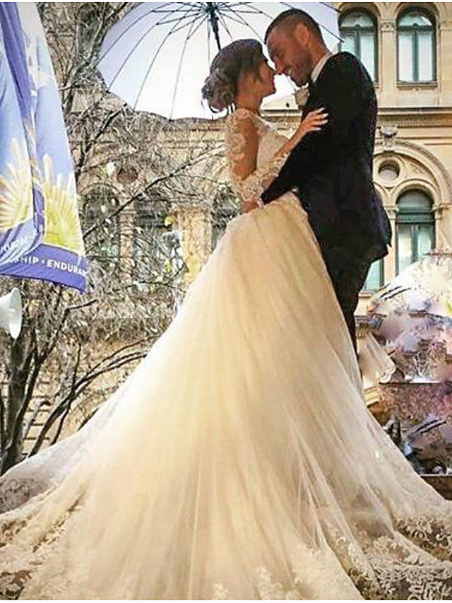 long-mermaid-v-neck-sweep-brush-train-lace-tulle-wedding-dresses-with-sleeves-showprettydress-3 Long Mermaid V Neck Sweep Brush Train Lace Tulle Wedding Dresses with Sleeves - Image 3