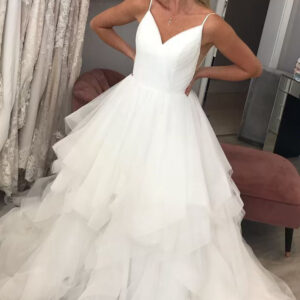 sheath v neck spaghetti strap floor length backless tulle applique wedding dress showprettydress